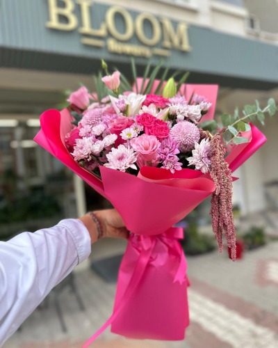 İTHAL GÜLLÜ KARIŞIK BUKET